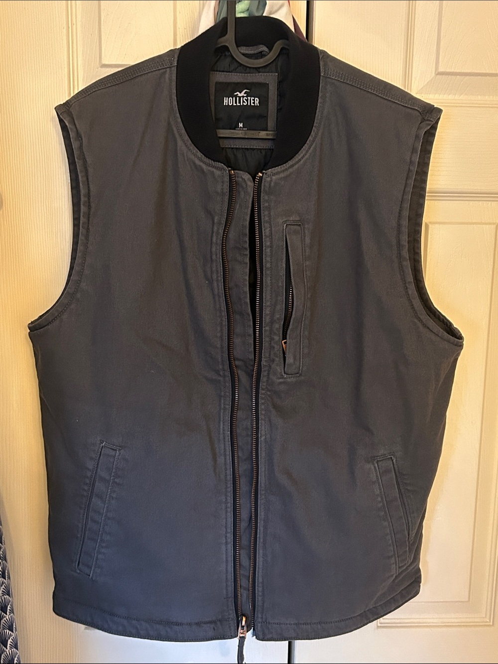 Hollister Men's Dark Gray Sleeveless Bomber Vest